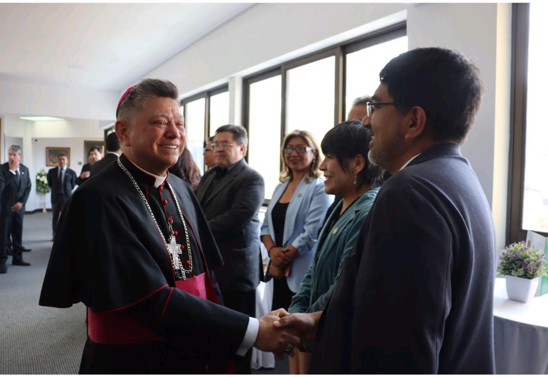 Visita del Nuncio Apostólico a la Curia Provincial de la Compañía de Jesús en Bolivia.